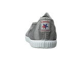 Cienta Boy's and Girl's Distressed Light Grey Canvas Laceless Sneaker